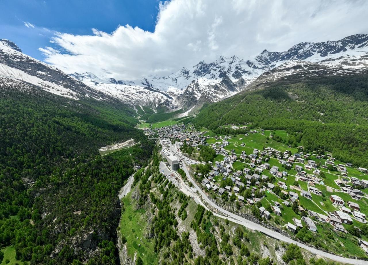 Helles, Chalet-Stil Apartment Mit Allalinblick Saas-Fee Exterior photo